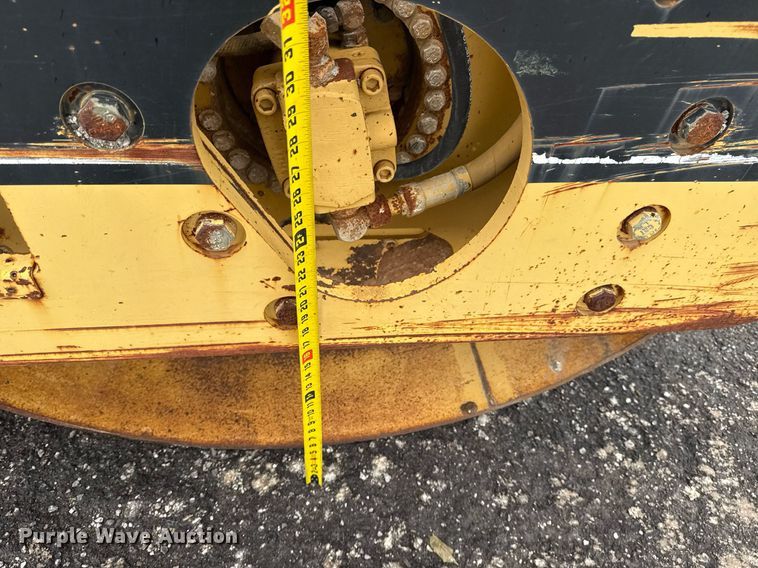 image for item DS3727 1997 Caterpillar CB 534C double drum vibratory roller