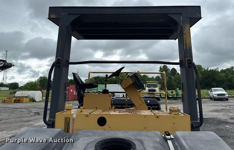image for item DS3727 1997 Caterpillar CB 534C double drum vibratory roller