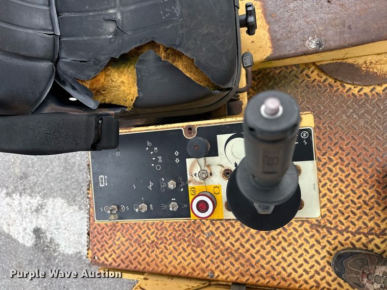 image for item DS3727 1997 Caterpillar CB 534C double drum vibratory roller