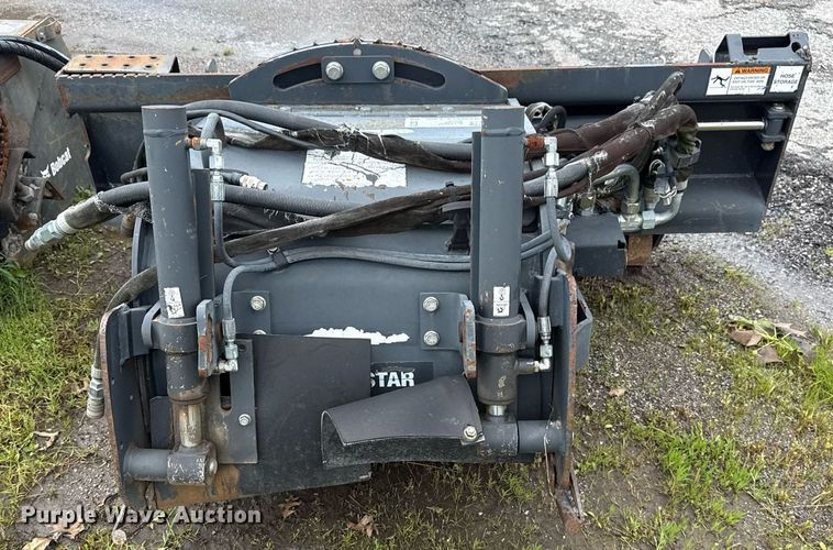 image for item DS3728 2012 Bobcat 24PLA skid steer cold planer