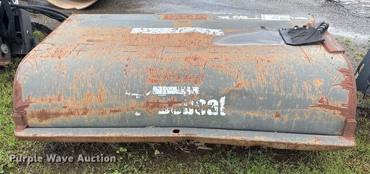 image for item DS3729 2012 Bobcat Sweeper skid steer sweeper