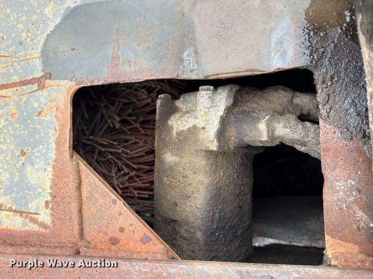 image for item DS3729 2012 Bobcat Sweeper skid steer sweeper