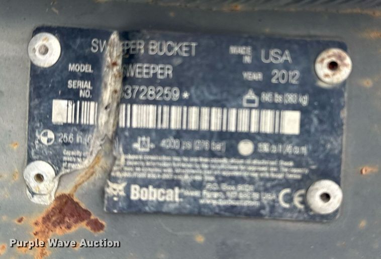 image for item DS3729 2012 Bobcat Sweeper skid steer sweeper