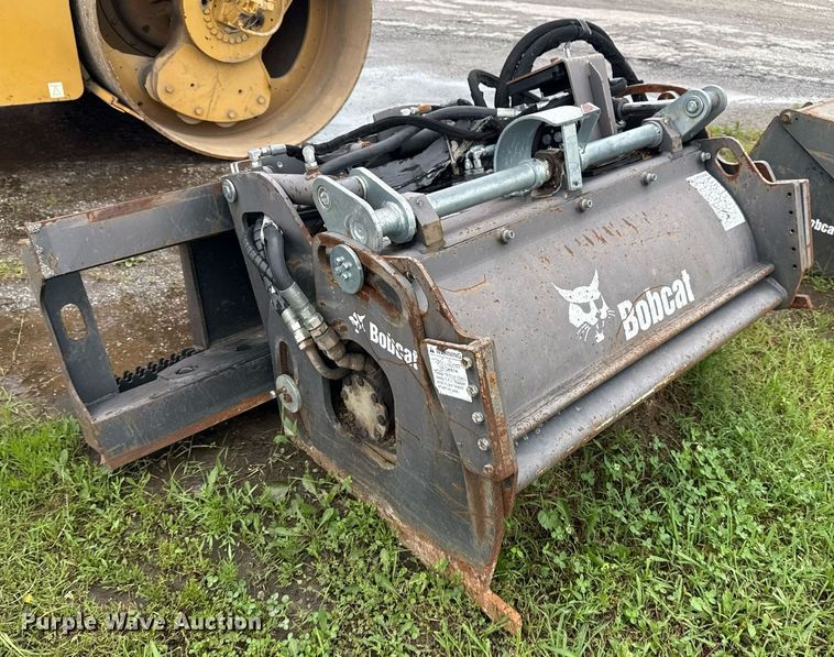 image for item DS3730 2012 Bobcat 40 Hyd Planer skid steer cold planer