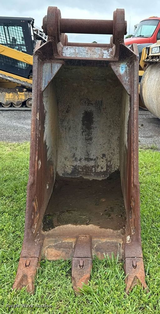 image for item DS3731 Tooth-Pro excavator bucket