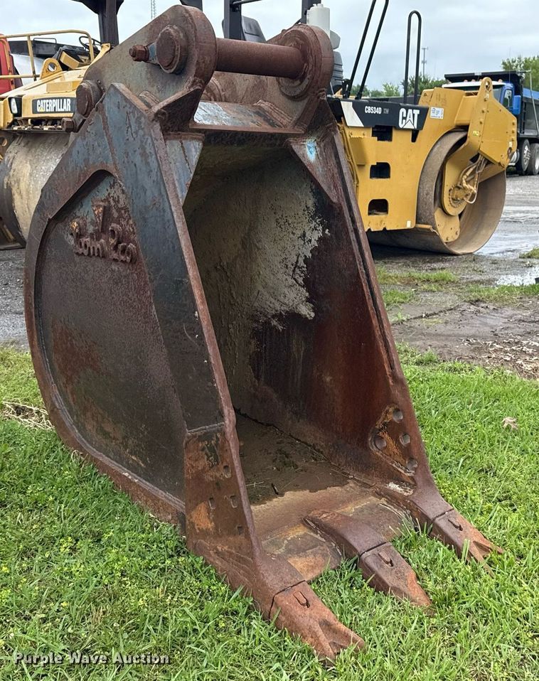 image for item DS3731 Tooth-Pro excavator bucket