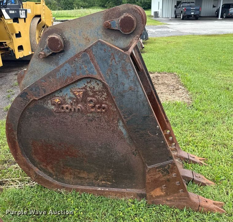 image for item DS3731 Tooth-Pro excavator bucket