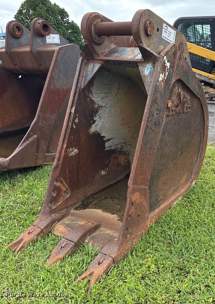 image for item DS3731 Tooth-Pro excavator bucket