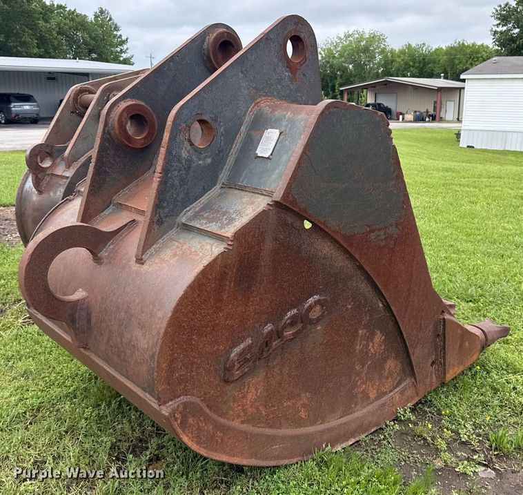 image for item DS3732 Esco PC300/350/360-3/10 excavator bucket