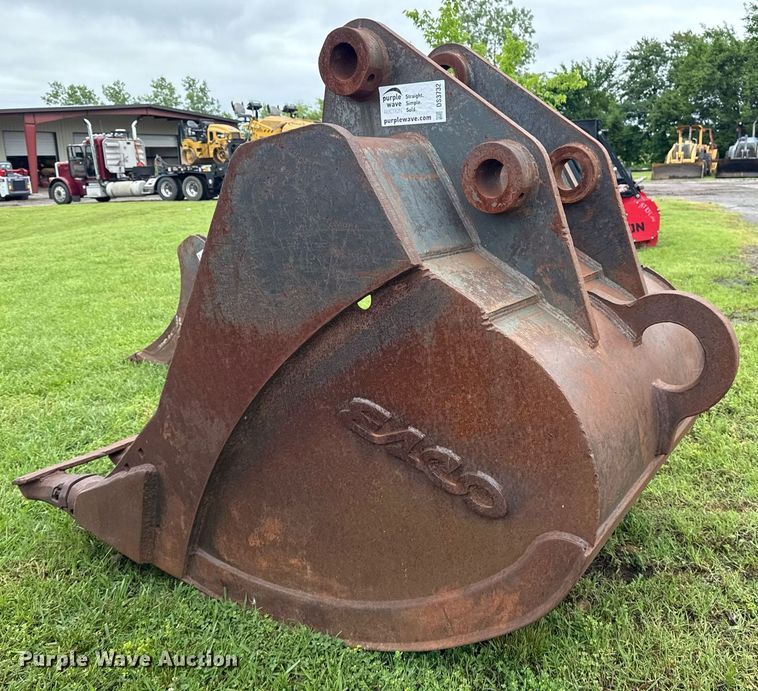 image for item DS3732 Esco PC300/350/360-3/10 excavator bucket