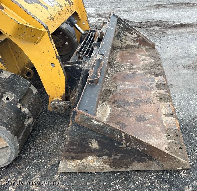 image for item DS3734 2014 Caterpillar 289D tracked skid steer loader