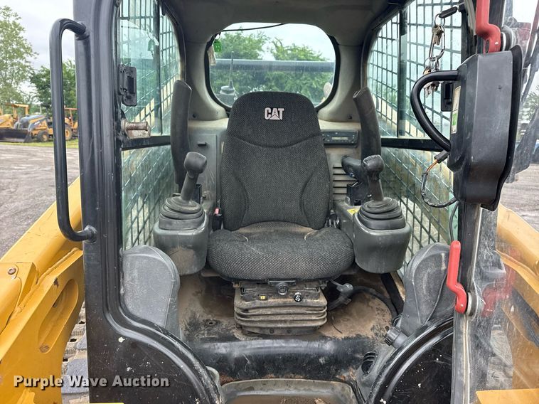 image for item DS3734 2014 Caterpillar 289D tracked skid steer loader