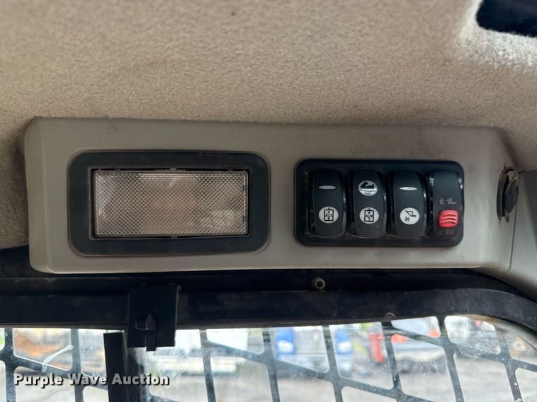 image for item DS3734 2014 Caterpillar 289D tracked skid steer loader