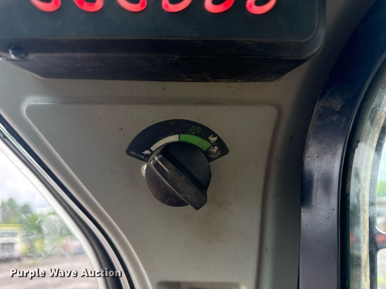 image for item DS3734 2014 Caterpillar 289D tracked skid steer loader