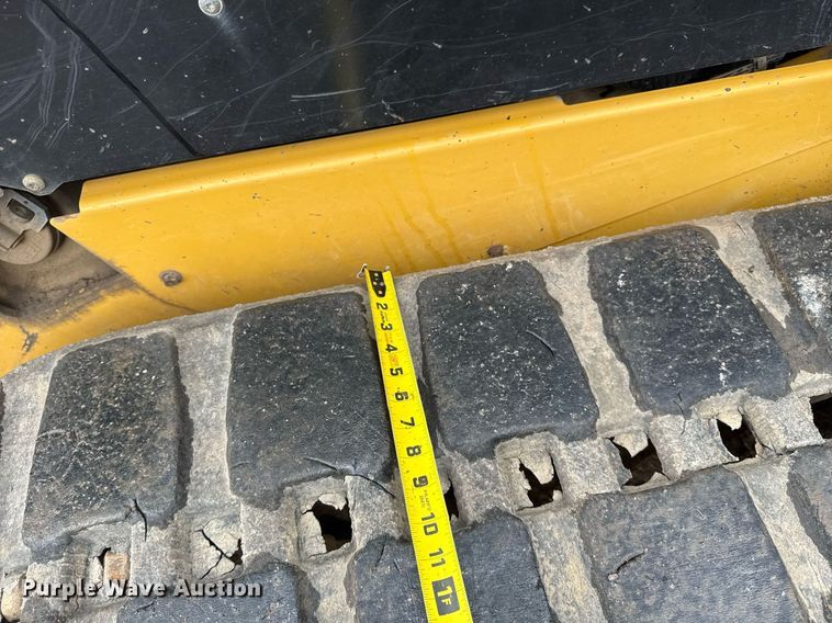 image for item DS3734 2014 Caterpillar 289D tracked skid steer loader