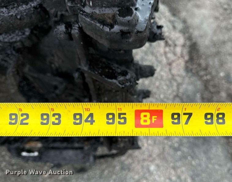 image for item DS3735 2000 Sterling Truck L7500 oil distributor truck