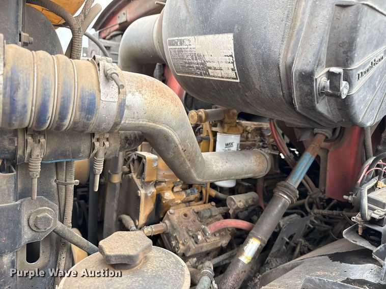 image for item DS3735 2000 Sterling Truck L7500 oil distributor truck