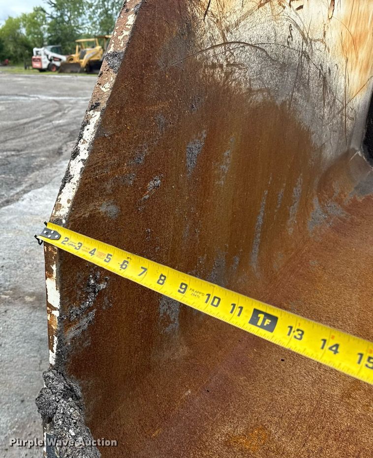 image for item DS3736 2009 Roadtec RP-195 paver