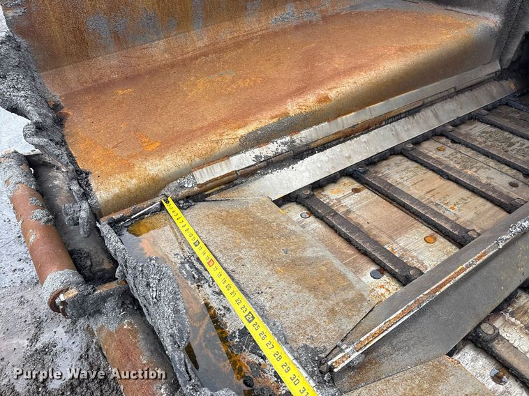 image for item DS3736 2009 Roadtec RP-195 paver