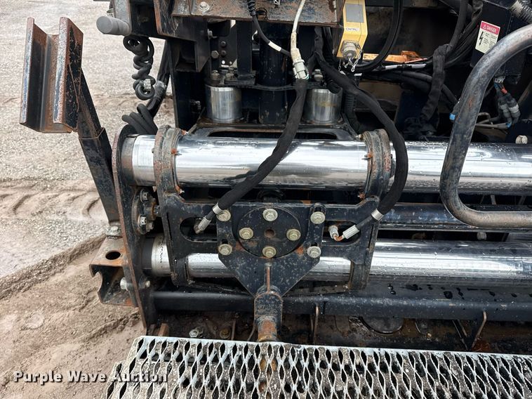 image for item DS3736 2009 Roadtec RP-195 paver