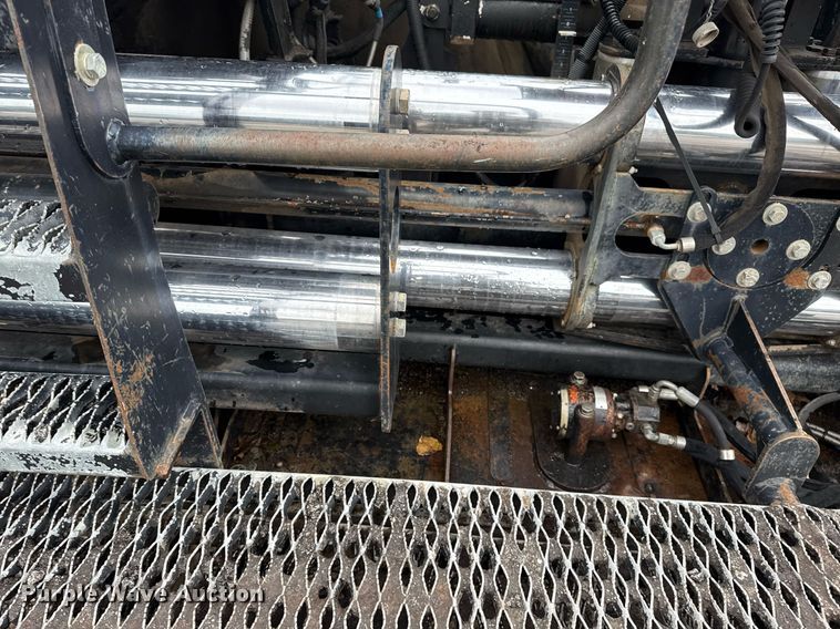 image for item DS3736 2009 Roadtec RP-195 paver