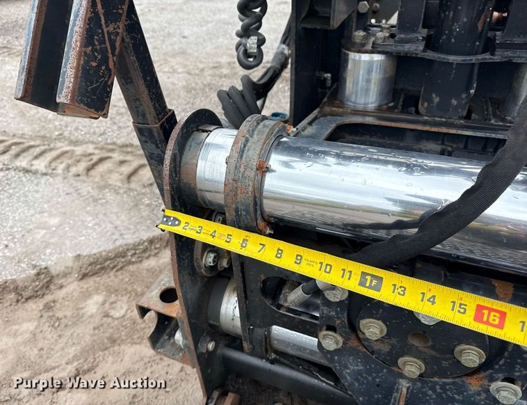 image for item DS3736 2009 Roadtec RP-195 paver