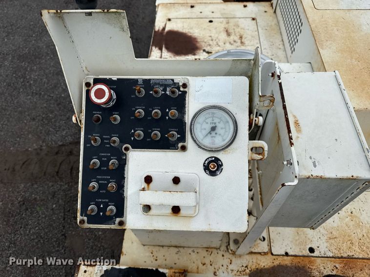 image for item DS3736 2009 Roadtec RP-195 paver