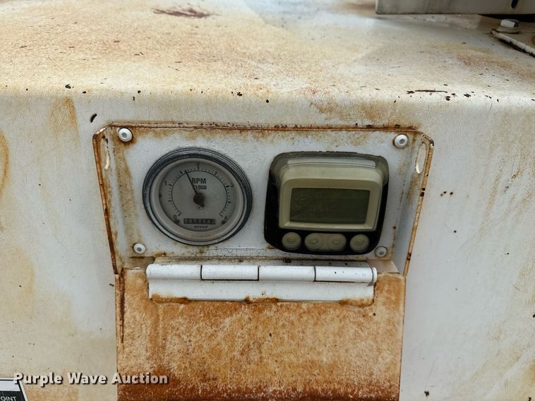 image for item DS3736 2009 Roadtec RP-195 paver