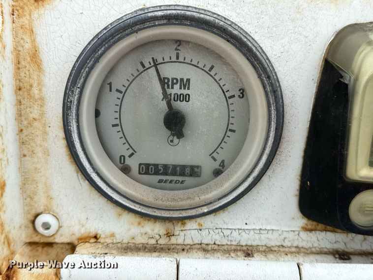 image for item DS3736 2009 Roadtec RP-195 paver