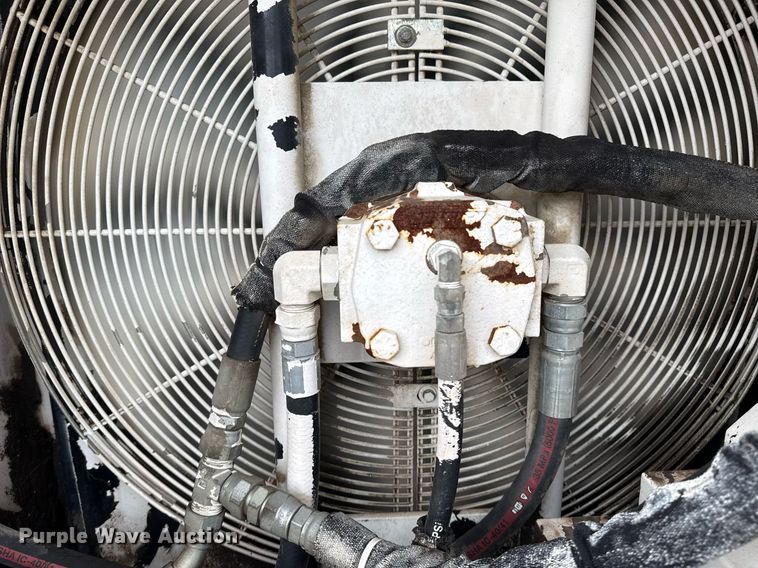 image for item DS3736 2009 Roadtec RP-195 paver