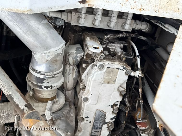 image for item DS3736 2009 Roadtec RP-195 paver