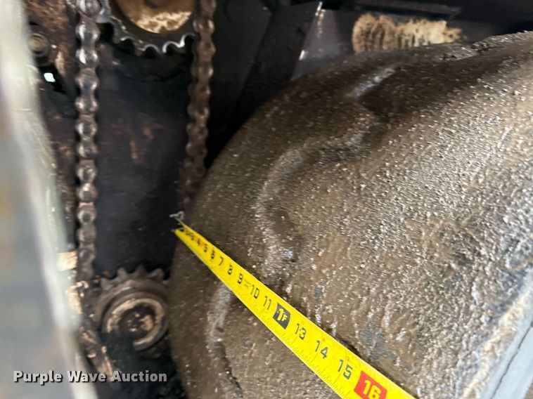 image for item DS3736 2009 Roadtec RP-195 paver