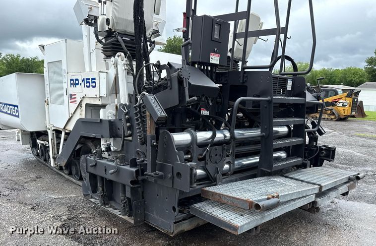 image for item DS3737 2007 Roadtec RP-155 paver