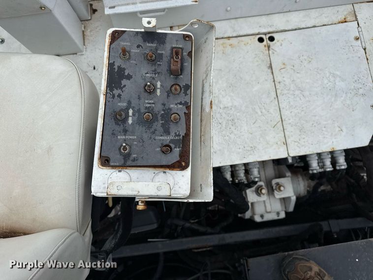 image for item DS3737 2007 Roadtec RP-155 paver