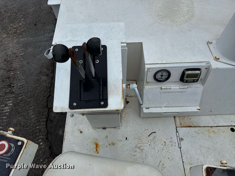 image for item DS3737 2007 Roadtec RP-155 paver