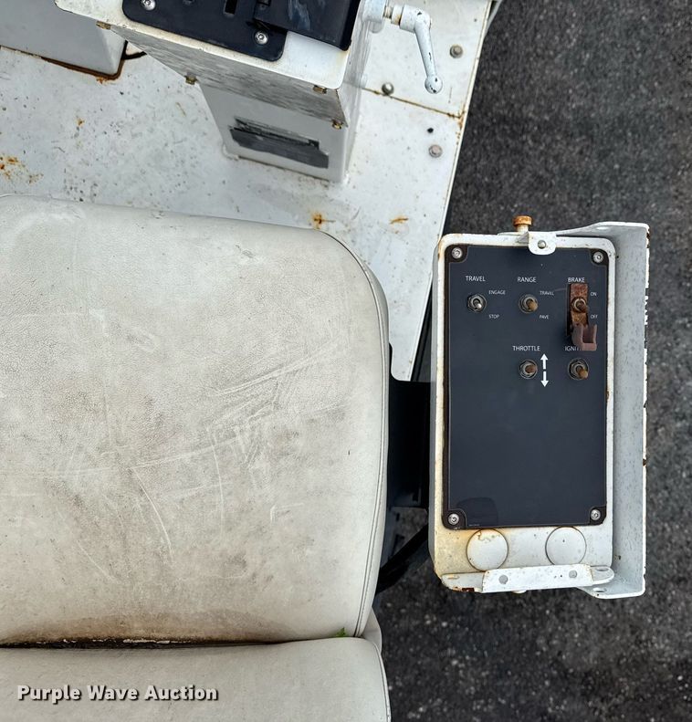 image for item DS3737 2007 Roadtec RP-155 paver