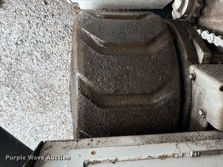 image for item DS3737 2007 Roadtec RP-155 paver