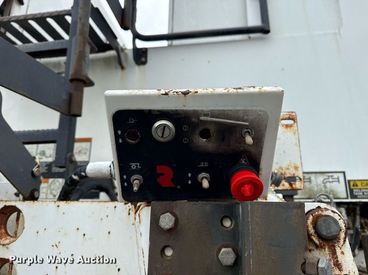 image for item DS3738 2006 Roadtec RX-900 milling machine