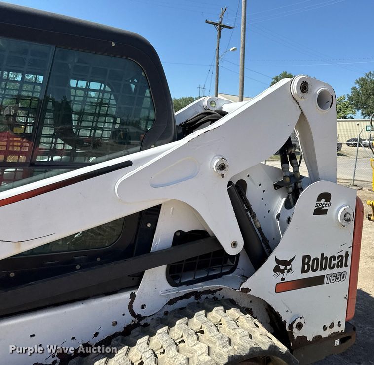 image for item DS4318 2015 Bobcat T650 tracked skid steer loader