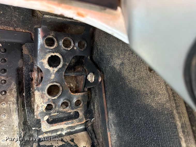 image for item DS4318 2015 Bobcat T650 tracked skid steer loader