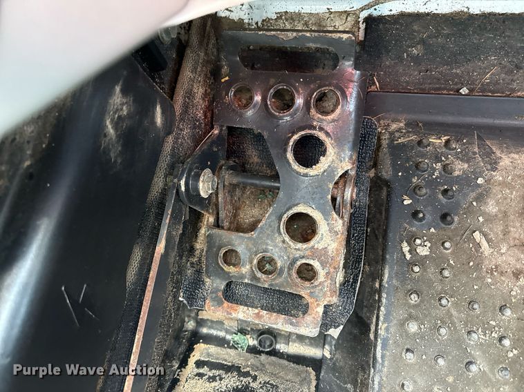 image for item DS4318 2015 Bobcat T650 tracked skid steer loader