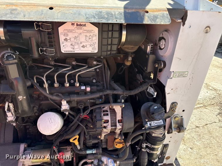 image for item DS4318 2015 Bobcat T650 tracked skid steer loader