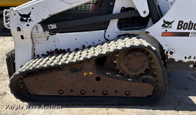 image for item DS4318 2015 Bobcat T650 tracked skid steer loader