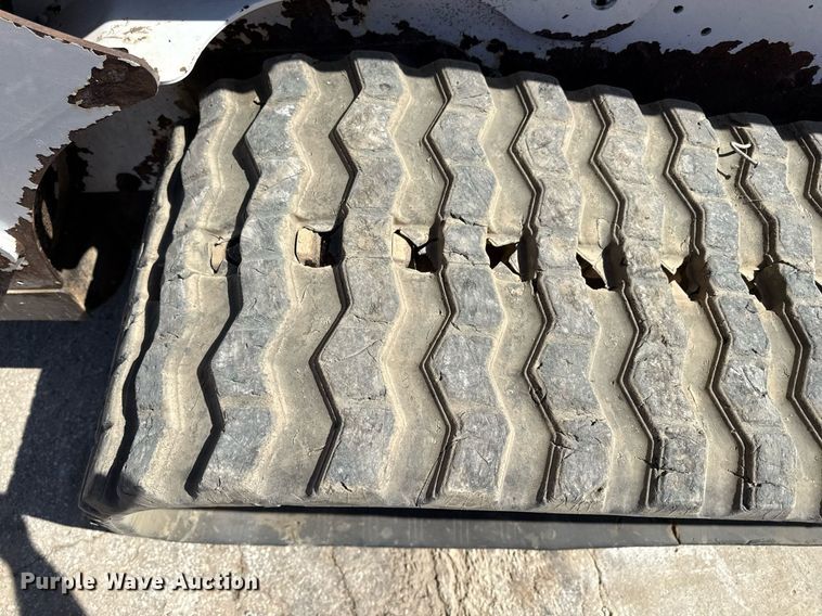 image for item DS4318 2015 Bobcat T650 tracked skid steer loader