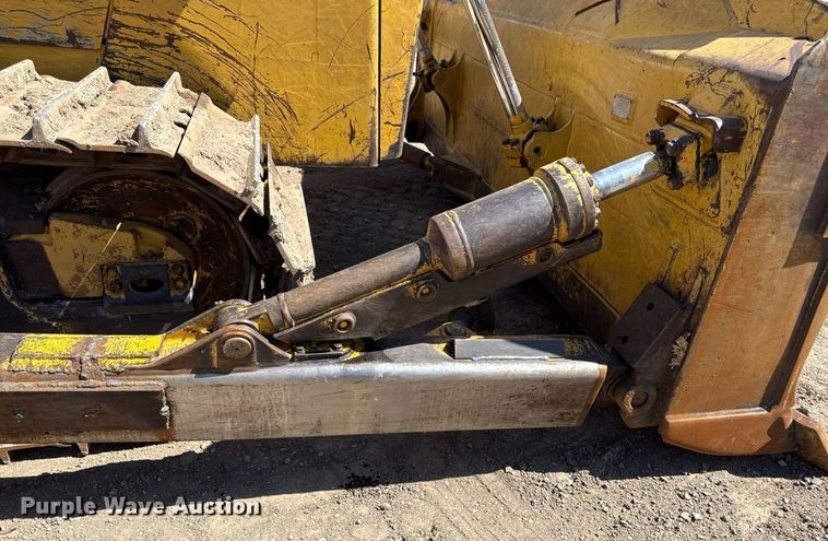 image for item DS4319 2007 Komatsu D65EX-15E0 dozer