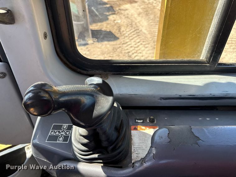 image for item DS4319 2007 Komatsu D65EX-15E0 dozer