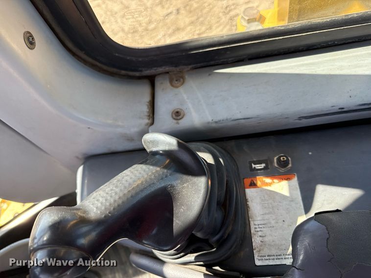 image for item DS4319 2007 Komatsu D65EX-15E0 dozer