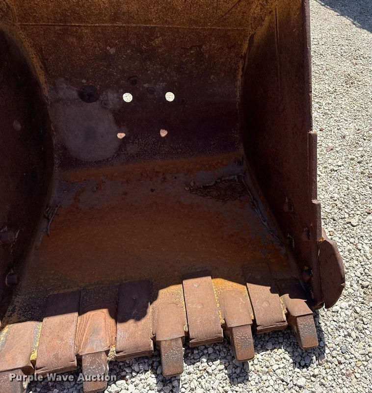 image for item DS4320 Komatsu excavator bucket