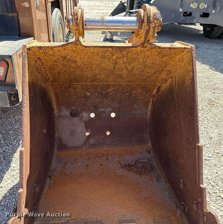 image for item DS4320 Komatsu excavator bucket