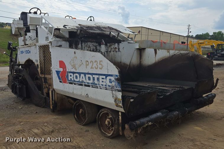 image for item DT3509 2016 Roadtec RP-190e paver